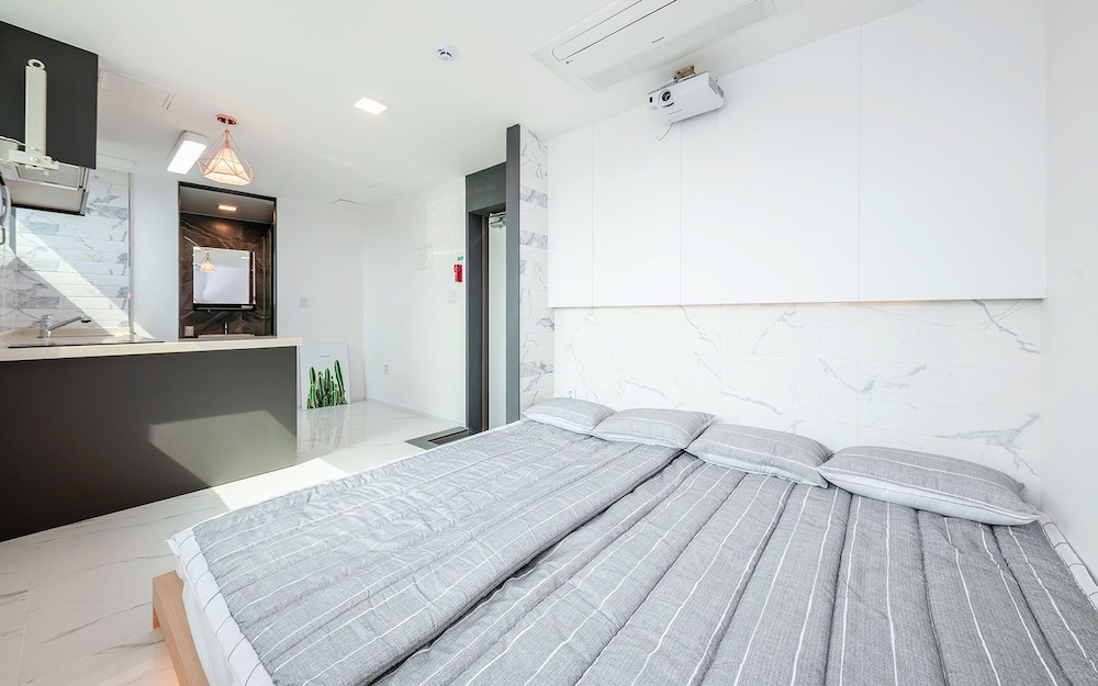 i stayed pension yeosu