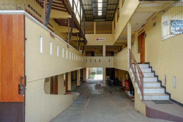 wisma bougenuil mas by reddoorz