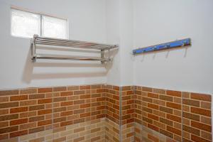 wisma bougenuil mas by reddoorz