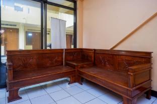 wisma bougenuil mas by reddoorz