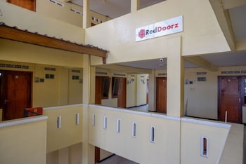 wisma bougenuil mas by reddoorz