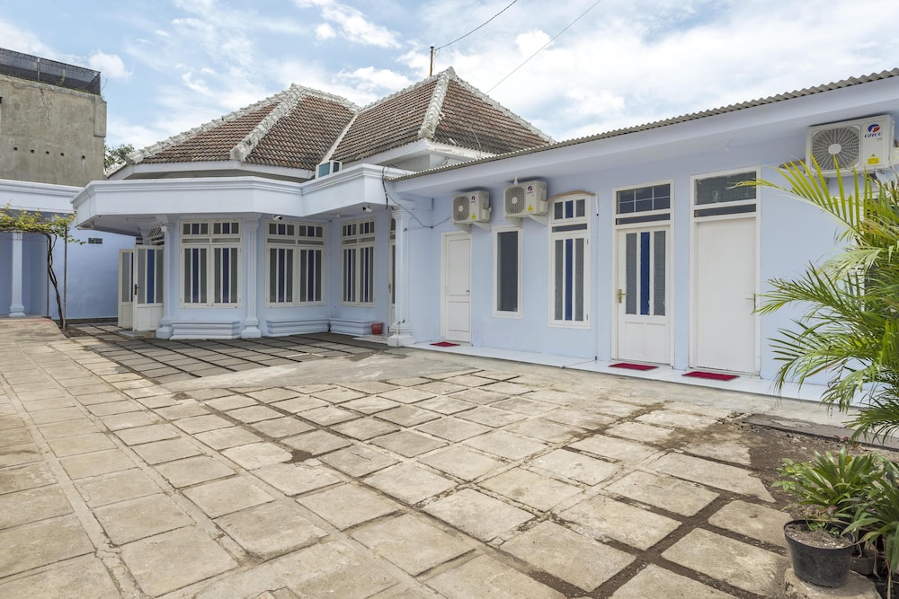 reddoorz syariah bondowoso city center