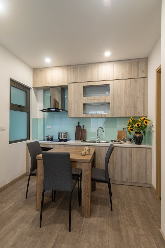 mersey central hanoi aparthotel