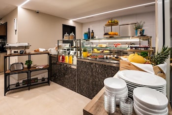 The Gate Boutique Hotel Zurich,Riethofstrasse 15,3.5 star