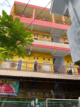 homestay lestari makassar