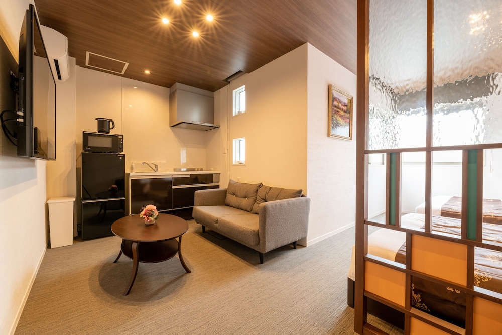 grand base nagasaki chukagai