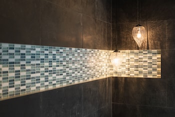 grand base nagasaki chukagai