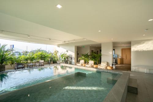 the rise suites hotel chiang mai