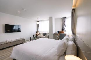the rise suites hotel chiang mai
