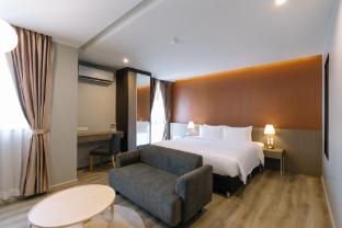 the rise suites hotel chiang mai