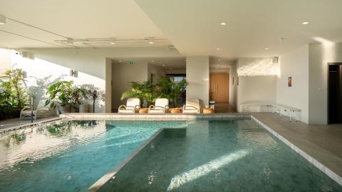 the rise suites hotel chiang mai