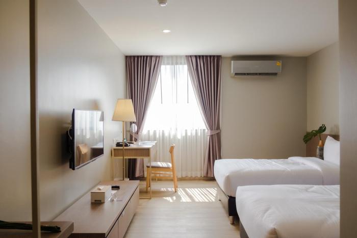 the rise suites hotel chiang mai