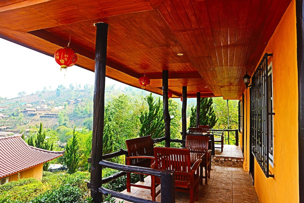 chasa rakthai resort