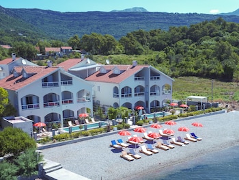 apartments mala laguna