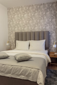 apartments mala laguna