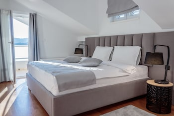 apartments mala laguna