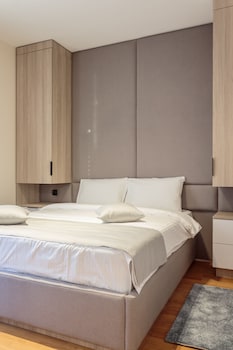 apartments mala laguna