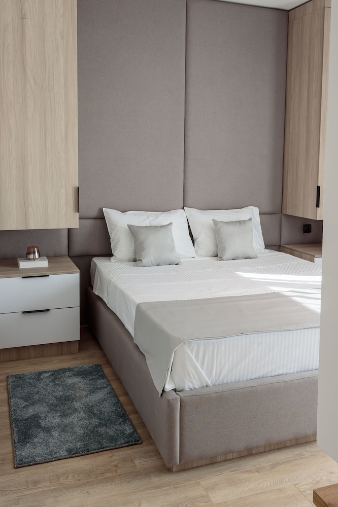 apartments mala laguna