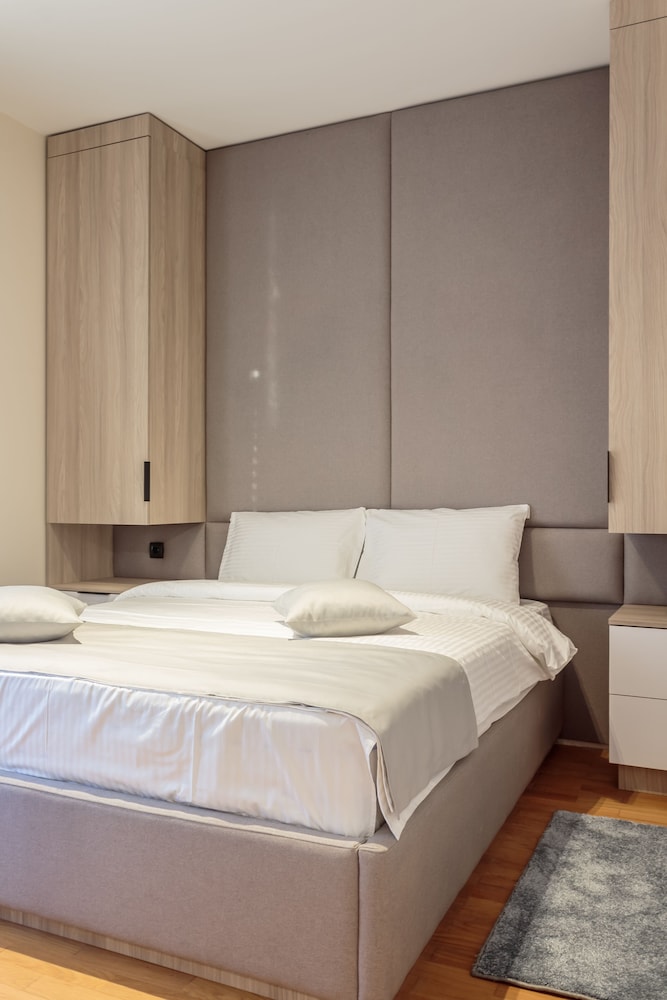 apartments mala laguna