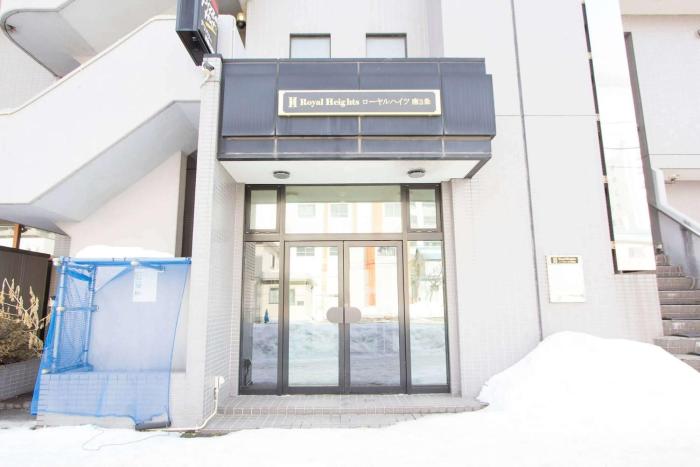 cozy and convenient royal heights