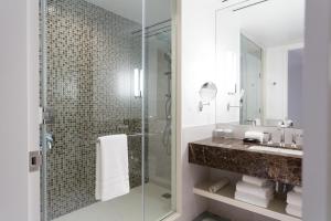 the sutton place hotel toronto