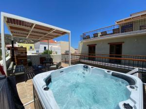 Andros 4 All Seasons Villas And Suites,,1 star