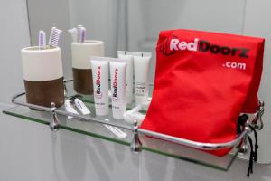 reddoorz helvetia medan 2