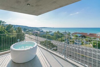 okinawa plaisant villa