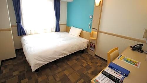 toyoko inn toride eki higashi guchi