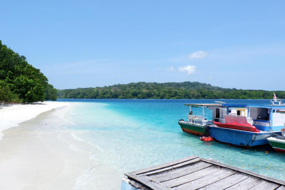 nikki peucang island resort