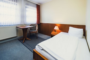 pension heinrich heine