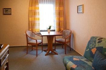 pension heinrich heine