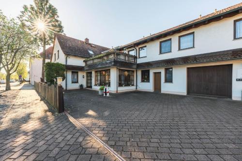 pension heinrich heine