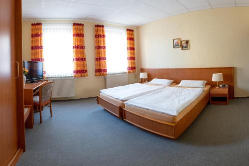 pension heinrich heine
