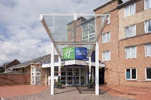 holiday inn express cardiff bay by ihg