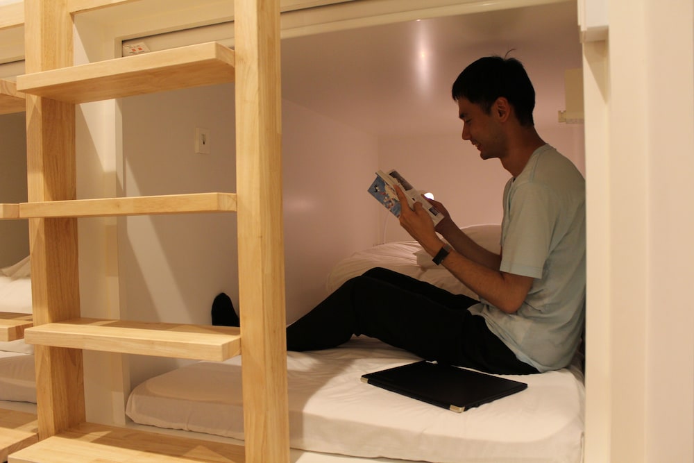 plat hostel keikyu haneda home