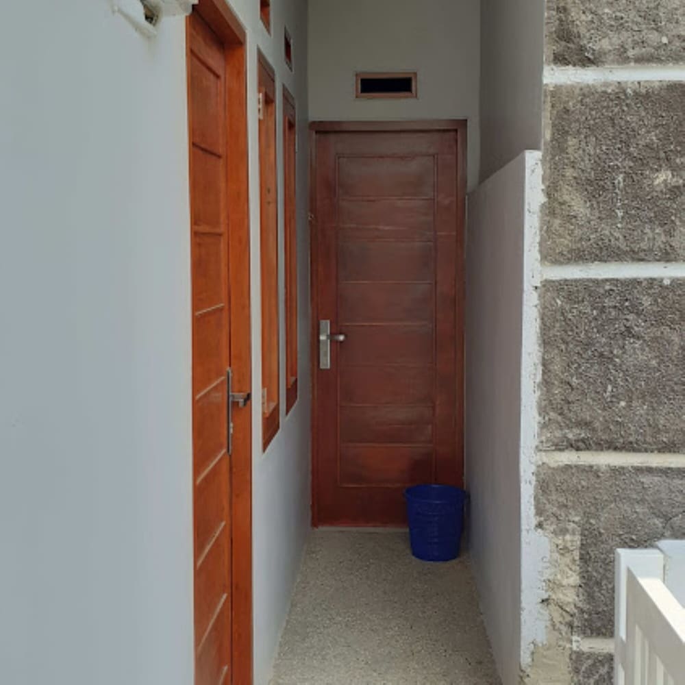 nabila syari guesthouse