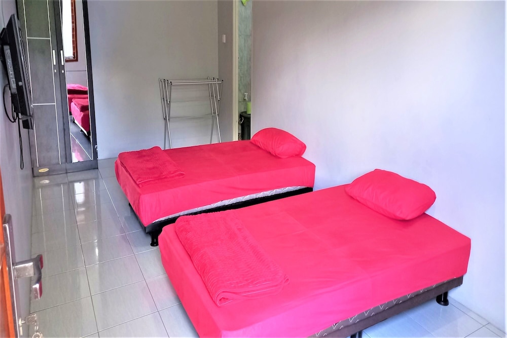 nabila syari guesthouse