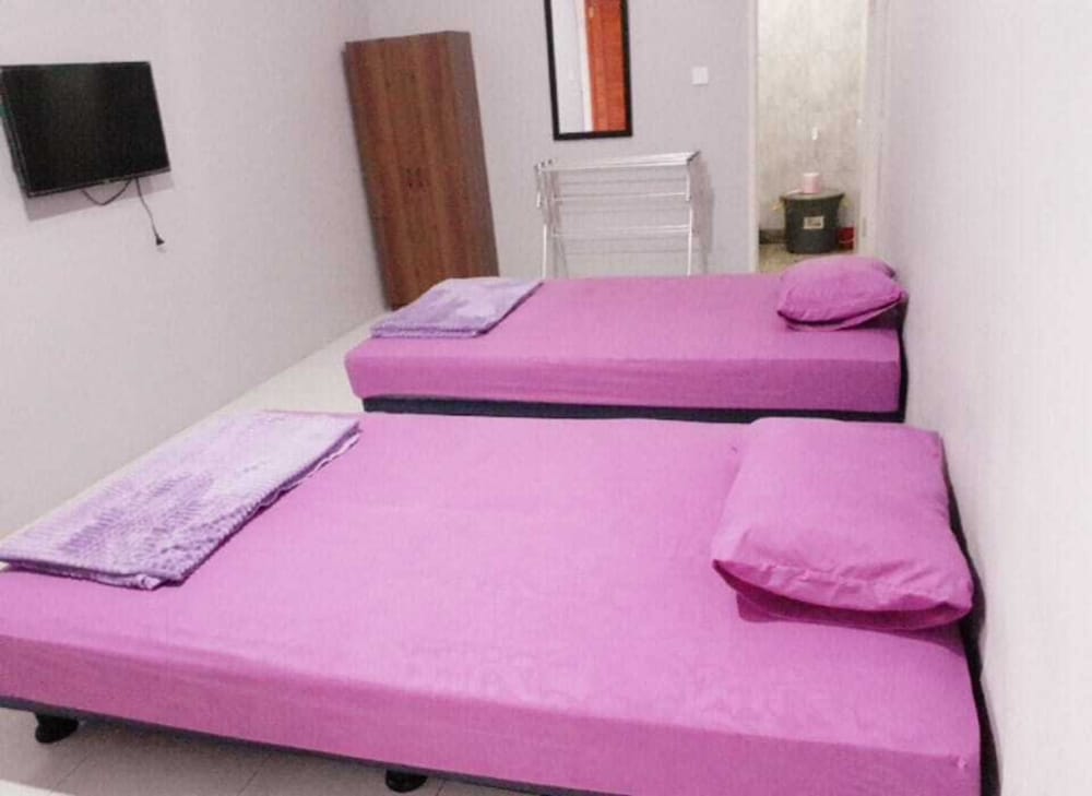 nabila syari guesthouse