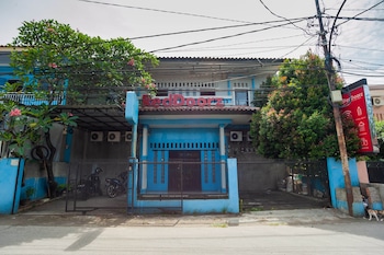 reddoorz syariah near margonda raya