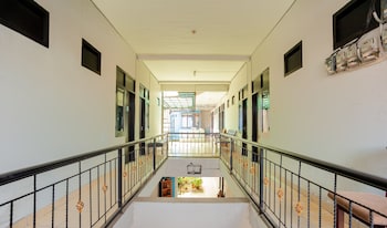 reddoorz syariah near margonda raya