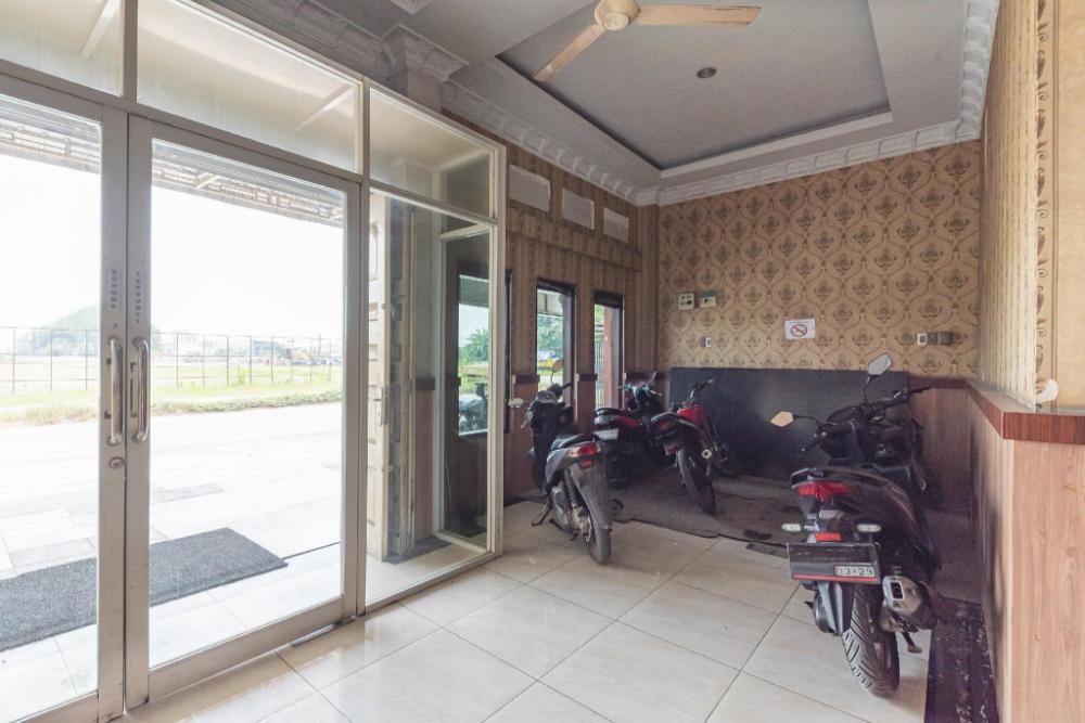 reddoorz near citraland gama city medan