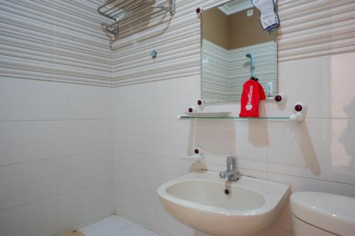 reddoorz plus syariah hotel boulevard luwuk