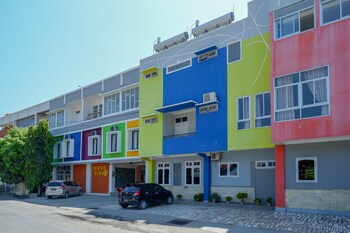 reddoorz plus syariah hotel boulevard luwuk