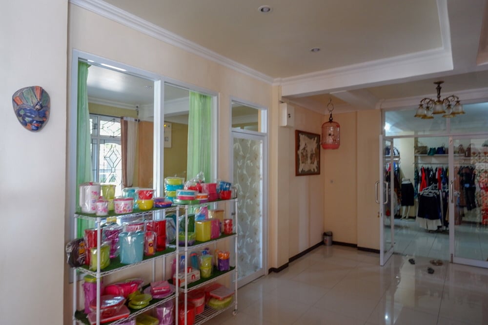 reddoorz plus syariah hotel boulevard luwuk