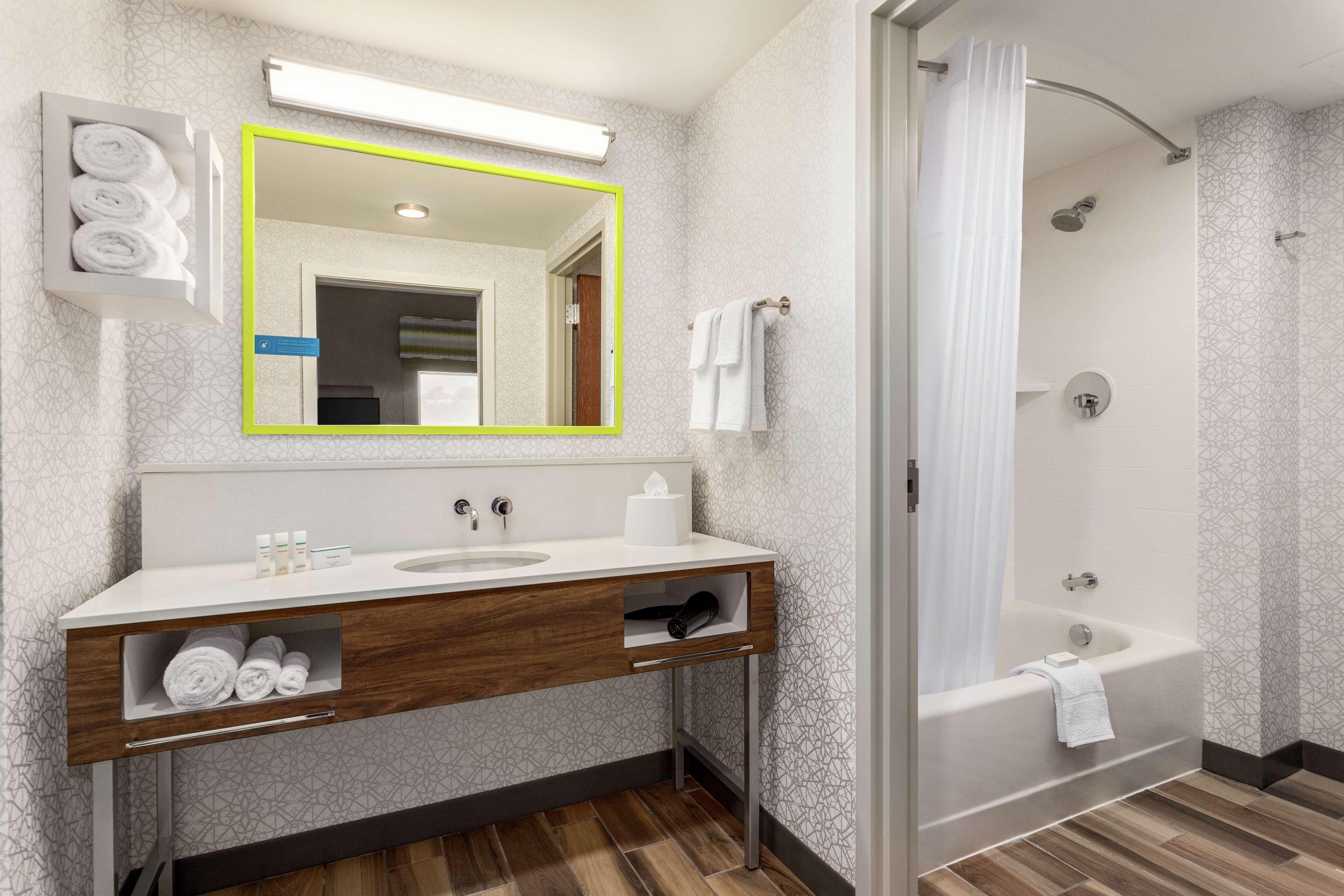 hampton inn and suites miami kendall