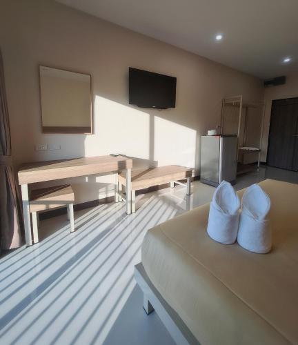 grand maihom hotel