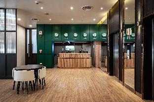 vix bangkok at victory monument