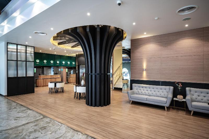 vix bangkok at victory monument