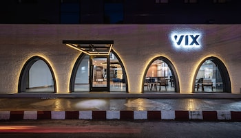 vix bangkok at victory monument